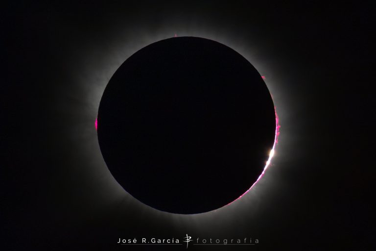 Eclipse solar total