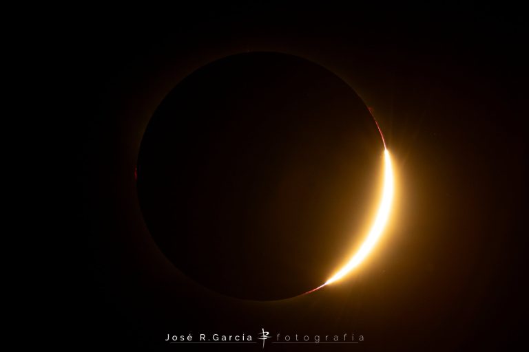 Eclipse solar total