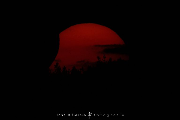 Eclipse solar total